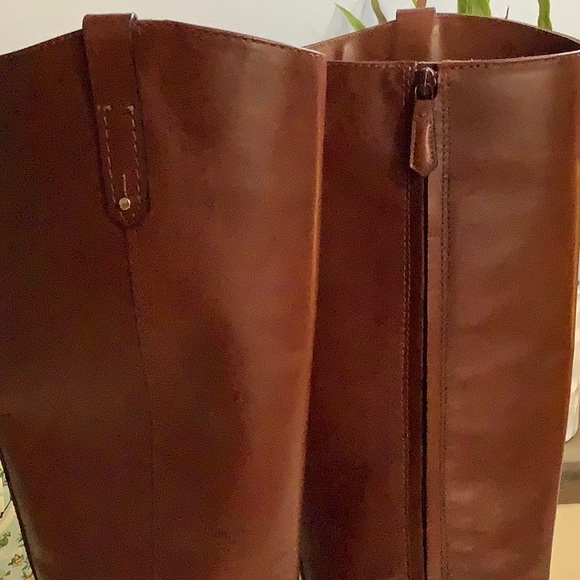 Tory Burch Stunning Leather Boots - Picture 8 of 16